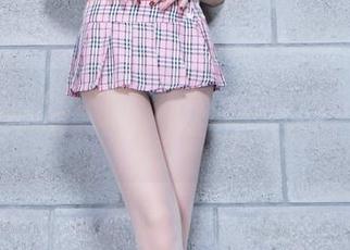Beautyleg – 在Lay的私房图包里，肉丝和线条竟然可以这么完美融合
