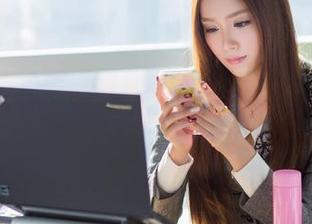 IMiss爱蜜社 – 在线围观，梦心月的妹妹，有时候她的眼神简直可以迷死人。