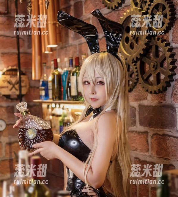 KANEKO咔喵 KANEKO咔喵的作品集:兔女郎版约尔太太,这种小可爱有点上头!