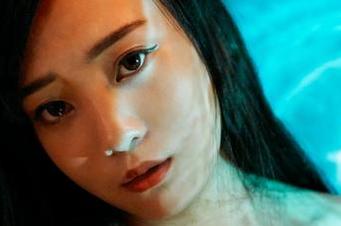 MiiTao蜜桃社 – 查了查木奈奈的吊带作品，发现这不是减肥前后的对比，这是风格的碰撞！