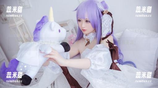 快来瞧瞧Sayako＿今年4岁再一次撩人的水手服写真集更新！