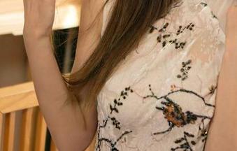 UGirls尤果网 – 杜花花在黑白图库里亮相，恍惚之间，我发现我居然对两种颜色有了情感共鸣，呜呜…