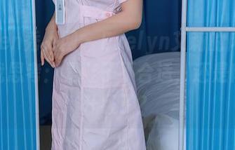 Xiuren秀人网 – Evelyn艾莉的肉丝写真让我思考：是鞋子不合适，还是肉丝该升级了？