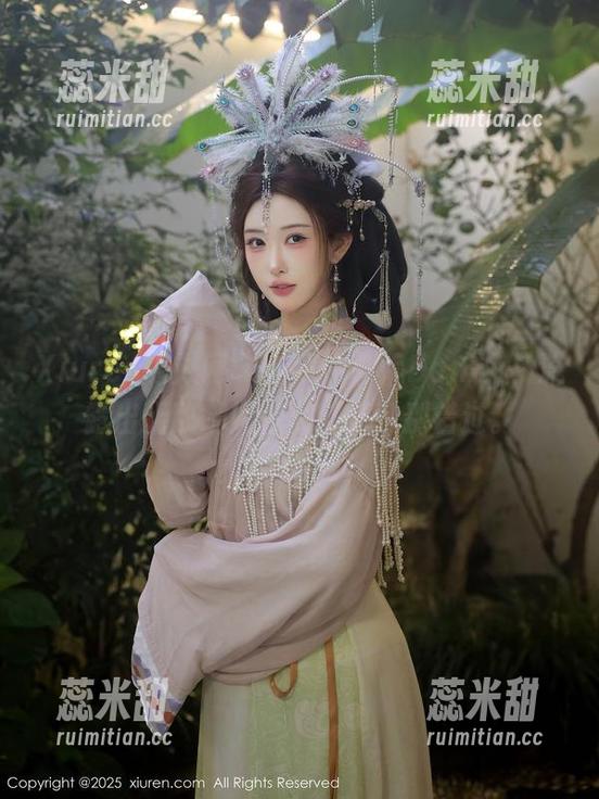 Xiuren秀人网-丹妮Danny Xiuren秀人网 - 在线看丹妮Danny,流露出无敌御姐范,美图可别错过。