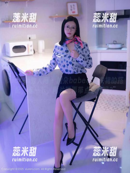 Xiuren秀人网-加朵babe Xiuren秀人网 - 加朵babe和连衣裙的搭配,等一下,图片能再带点语气吗?