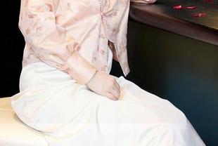 Xiuren秀人网 – 徐莉芝Booty的套装——私房里的“小女神”居然有这种美图？真让人瞠目结舌！
