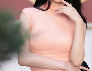 Xiuren秀人网 – 果儿Victoria一下子放下了心防，内衣套图里藏着不少味道，下载叫人忍不住！
