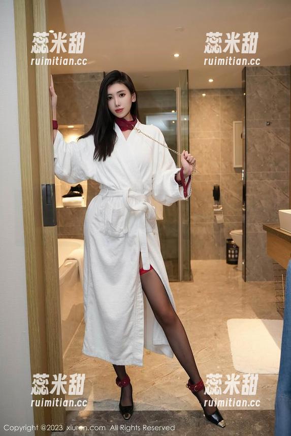 Xiuren秀人网-楚恬Olivia Xiuren秀人网 - 我看楚恬Olivia的运动作品,忍不住在心里默念“真不简单”