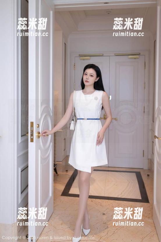 Xiuren秀人网 - 长腿、超模，陈思琪的写真套图让我不禁想，真的该安排一次腿的对话会。