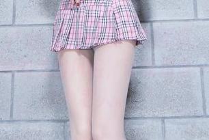 beautyleg – Avy的私拍圣诞，有种不那么传统的美图风格，让我想当一回圣诞老人。