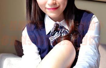 pans – 校服图集：蕾蕾和她的小白鞋，你我似乎都能找到点回忆。