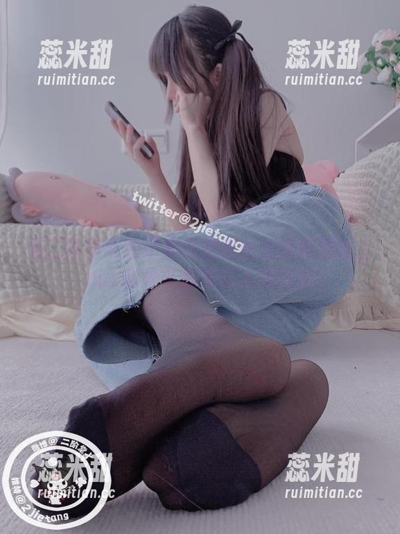 二阶堂宅绘子 看二阶堂宅绘子如何把肉丝变得跃然纸上,cos和分享都是让人期待的!