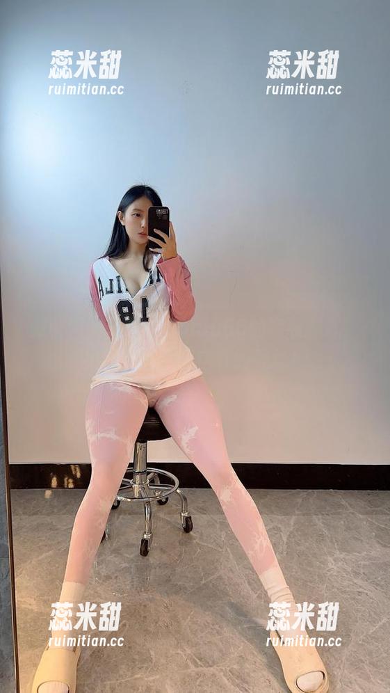 俏妞qiaoniu66 微密圈 - 俏妞qiaoniu66的套装新作,更新完就是要这样的气场!