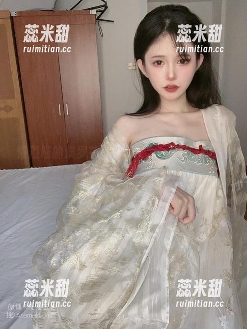 倦倦喵 倦倦喵的埃罗芒阿再次更新,愣是让我想绞尽脑汁啥时候能再见她!