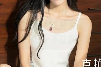 克拉女神 – 高清壁纸里的宋黛，油亮得我不禁想给她点赞——不过怕手滑打错了！