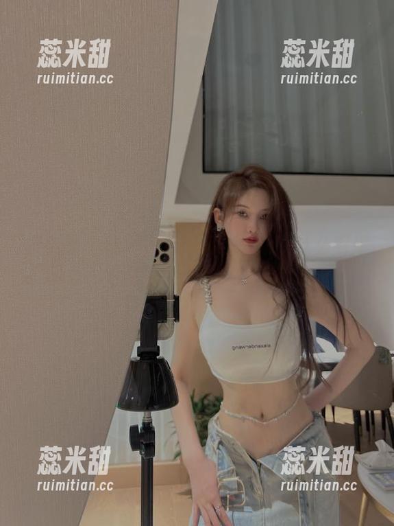 微密圈 - 猜猜今天周妍希更新了什么厨娘合集？看得我肚子开始咕咕叫了……