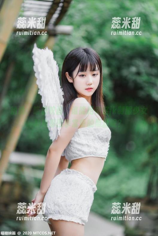 精选：喵糖映画，谁能拒绝这jk制服少女和她那四季常青的黑丝呢？