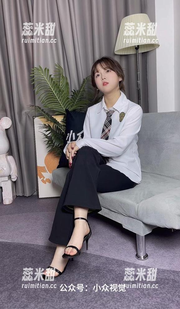 小众视觉-彤彤 小众视觉 - 谁说彤彤的妹妹私房美图不能引发夏季风暴?