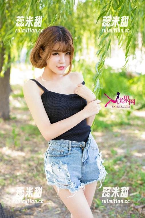 尤果网-COCO可 尤果网 - 最新图集——COCO可的泳装穿搭,是否可以让她的气息在夏日里盛开?