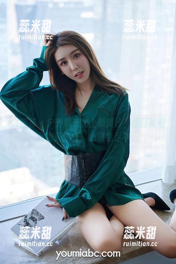 尤蜜荟-颜美汐 尤蜜荟 - 户外风光加上颜美汐,原图就是我的新壁纸,心满意足中。