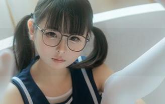 原图分享，幼水铃衣和她的死库水，这画风好像不太对劲啊？