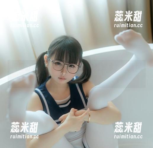 幼水铃衣 原图分享,幼水铃衣和她的死库水,这画风好像不太对劲啊?