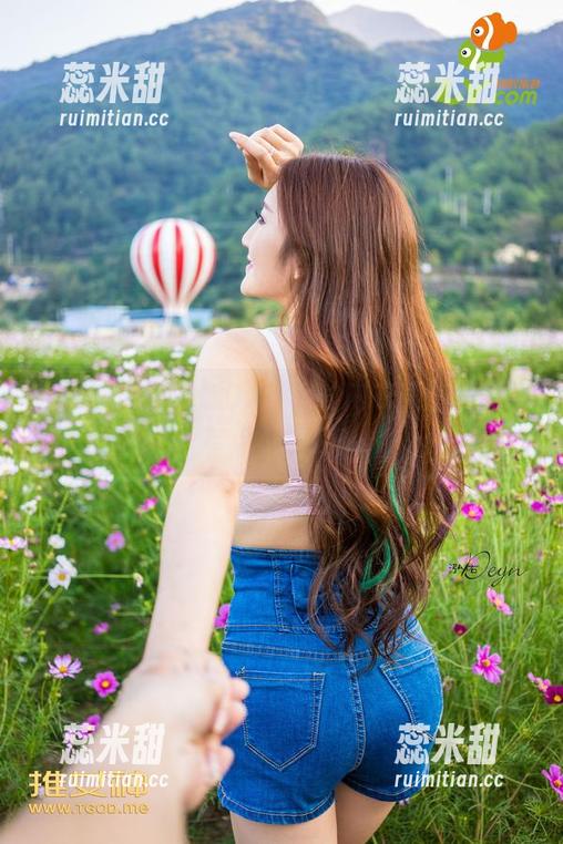 推女神-王婉悠Queen 推女神 - 王婉悠Queen的内衣美图更新,有点小撩哦!