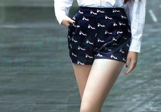 推女郎 – 从教室到街头，王馨瑶的校服更新挑战传统，你准备好了吗？