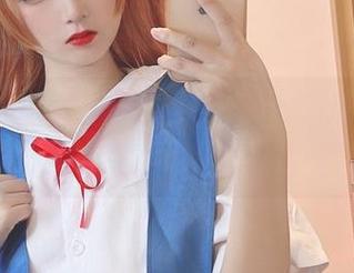 无筝ryou的一包裤里丝COS，成就了多少脑洞大开的想象。