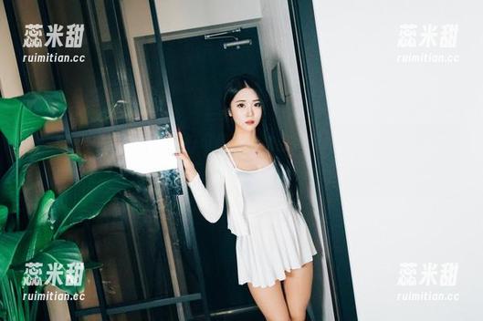 普美Bomi(보미)的作品好可爱！这次的更新是她的小秘密，顺便透露一下她对打折店的热爱！