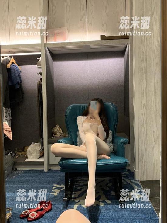 有你喵 微密圈 - 裤里丝现场:有你喵的精选写真集,整个人都‘开裆’了!