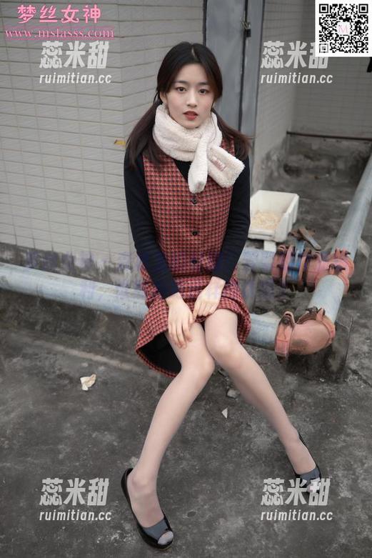 梦丝女神-雪馨 梦丝女神 - 森林里的制服:雪馨的作品福利,谁能拒绝这样的诱惑?