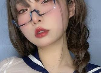 次屁啦的黑白全套，乱入的色彩是什么鬼？