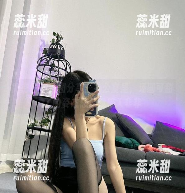 微密圈 - 原图分享：办公室里，汤圆可甜了的姿态总让我想入非非