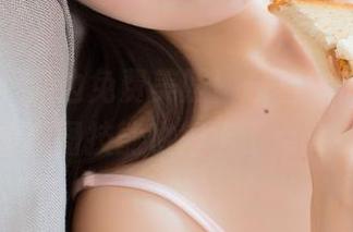 波萝社 – 海边免费美照！趁着柳侑绮在，我的删图技能也得上了点高手！