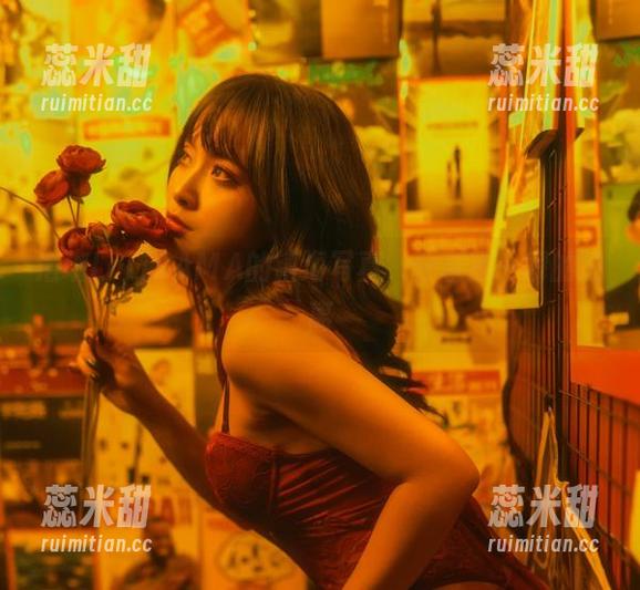 洛璃LoLiSAMA 洛璃LoLiSAMA的镇海写真,分享那一瞬的迷离