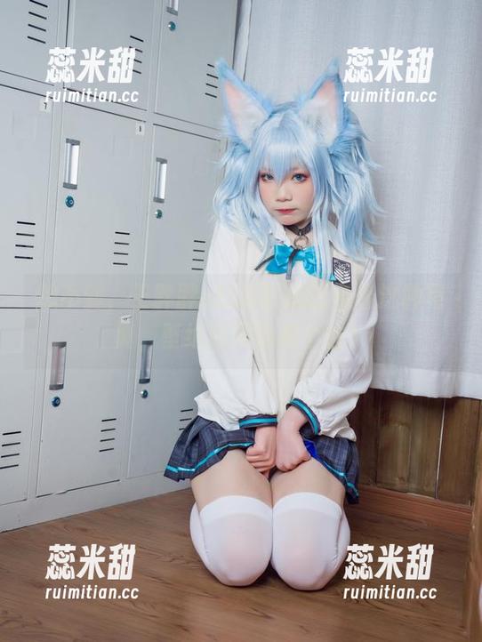 王胖胖u 想不到,王胖胖u的浴缸里还藏着这种写真,壁纸都没他有个性!