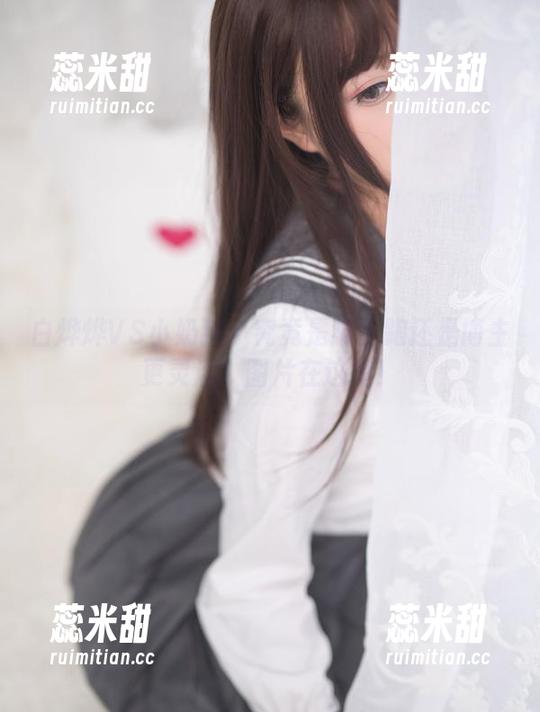白烨烨 白烨烨VS小奶猫:究竟是猫会跑还是博主更灵活?图片在这里!