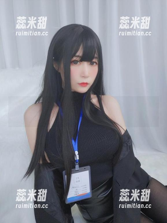 白银81 白银81的蕾丝修女图集:带着一丝不羁的沉默