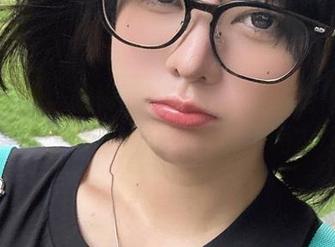只需一瞬，眼酱大魔王w的定制女仆，你准备好下载这份诱惑了吗？