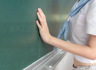 这双“美足”：祖木子的壁纸原图，真让人忍不住放大每一处细节！