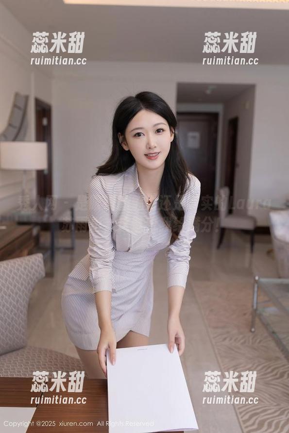 秀人网 - 是眼镜的魅力还是真实的Laura苏雨彤，这壁纸我给满分！