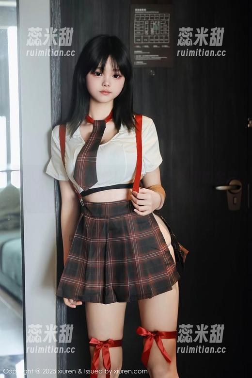 秀人网-Olivia童安琪 秀人网 - 原图出炉!Olivia童安琪的全套瑜伽,怎么又让我联想到云朵呢?