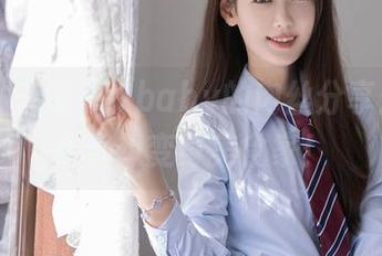 秀人网 – 周慕汐baby的肉丝分享：看得我直想变身美食家！