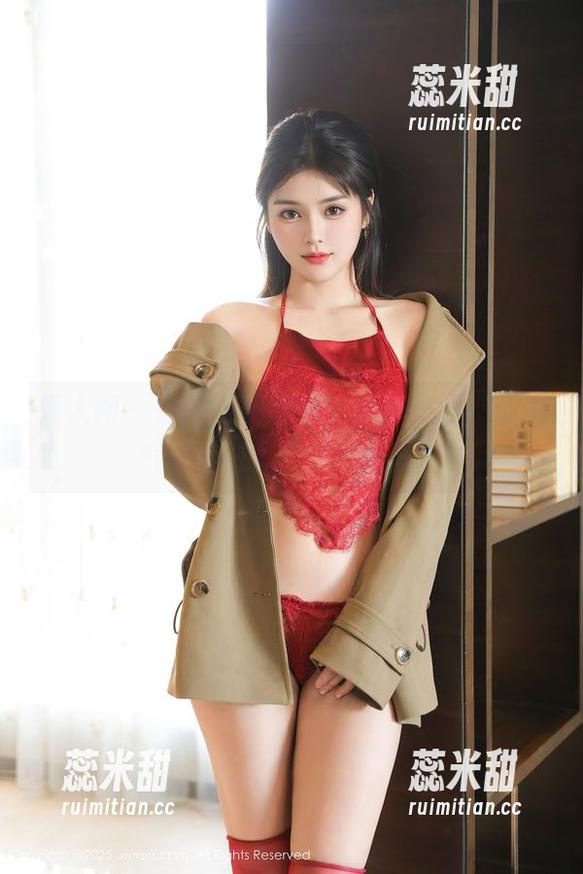秀人网 - 在线围观唐宁宁的体操服，运动气息和时尚灵魂的交融。