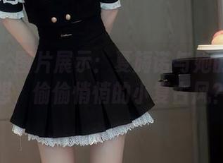 秀人网 – 图片展示：夏旖诺与她的圣诞梦想，偷偷悄悄的小复古风？