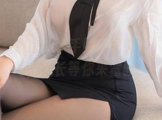 秀人网 – 娜比的水手服太诱人了，快来下载，船长等你来驾驭！