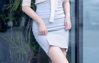 秀人网 – 小尤奈的图集：裸足走天下，美图与真诚齐飞