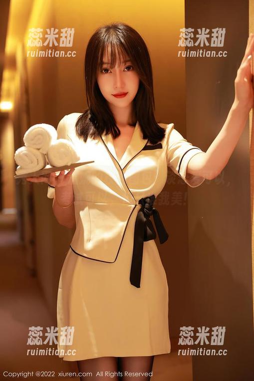 秀人网-温妮 秀人网 - 温妮的校园图包:谈恋爱可以,考试可以,但只准我美!