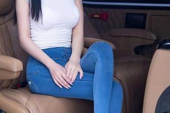 秀人网 – 无圣光的诱惑：王馨瑶yanni黑丝图集的细节玄机